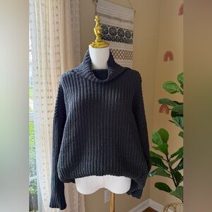 Cozy green Turtleneck Sweater